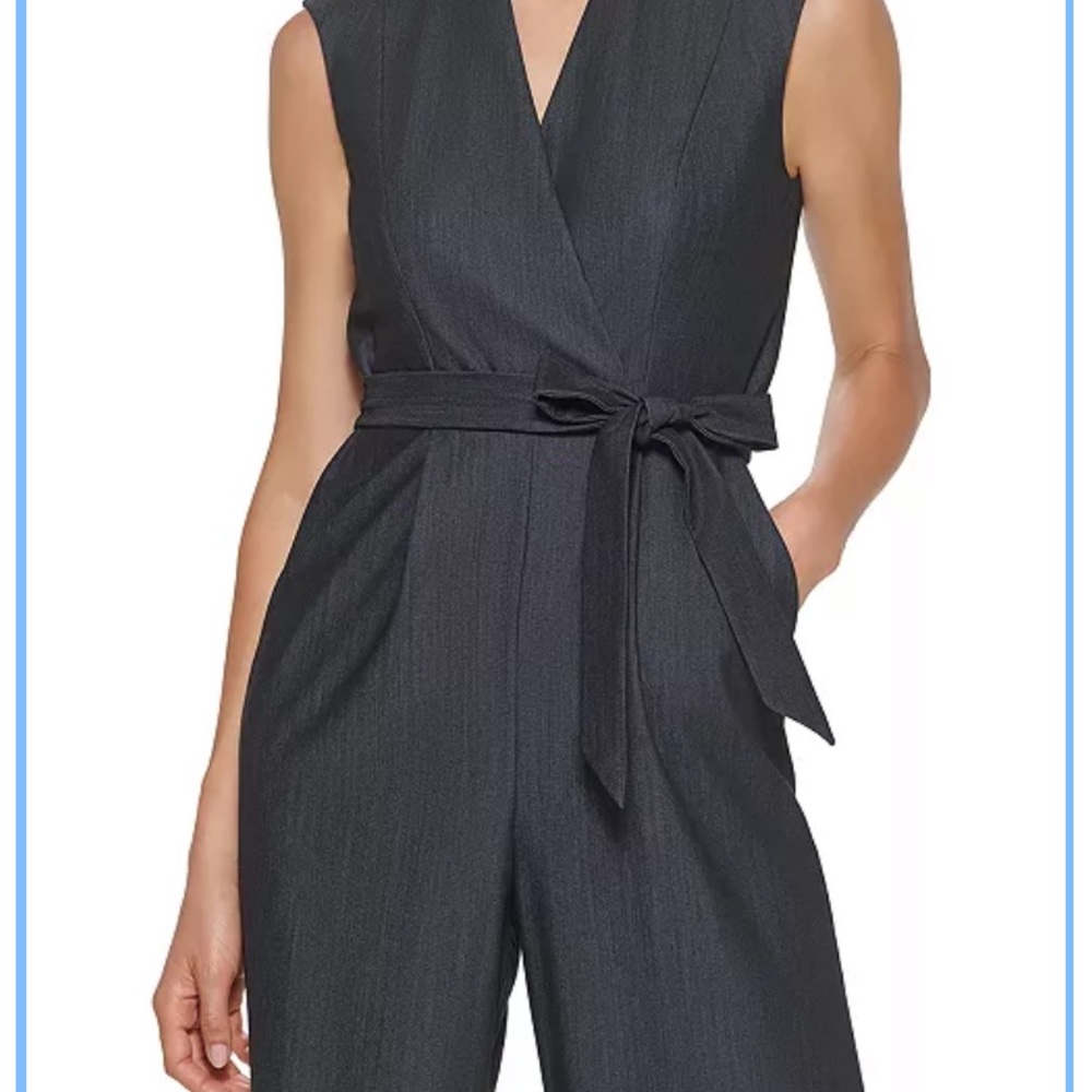 NWOT Calvin Klein jumpsuit Size 4